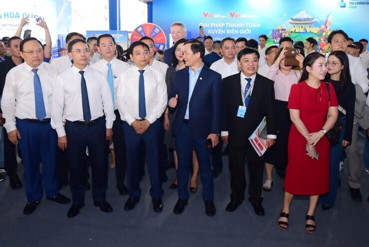 Gian hàng của SACOMBANK thu hút khách quốc tế tại Lễ hội Tài chính số 2026