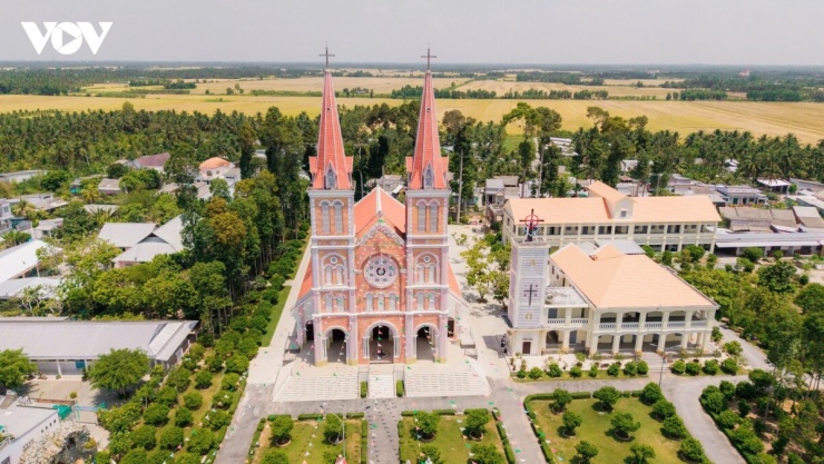 Trải qua hơn một thế kỷ, Mặc Bắc vẫn đứng đó như một chứng nhân lịch sử, nơi giá trị văn hóa và kiến trúc cùng hòa quyện để tạo nên một điểm tựa tinh thần bất biến bên dòng sông Hậu hiền hòa tại miền Tây.