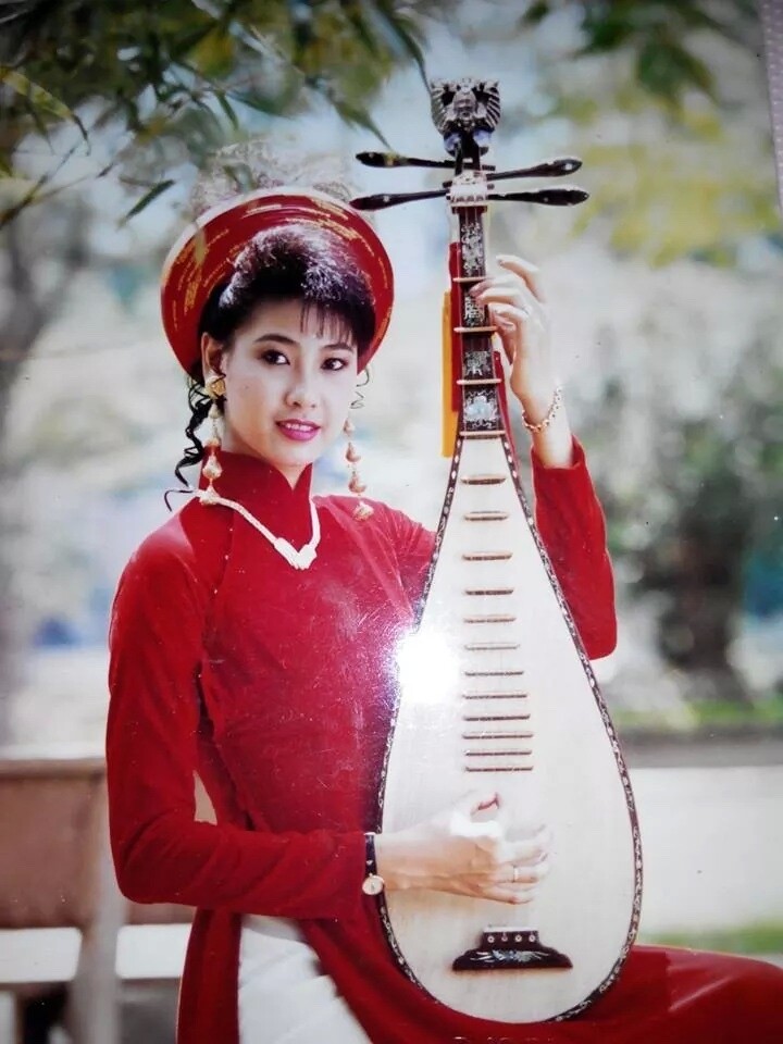 Nhan sắc thời trẻ của Hà Kiều Anh - 2