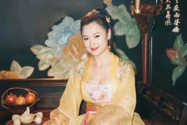 Vương Lộ Dao là mỹ nhân gợi cảm nhất "Thiên long bát bộ".