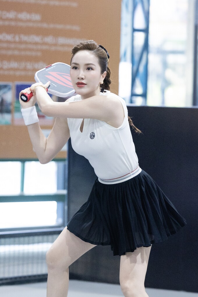 Bảo Thy khoe đường cong sau giảm 5 kg - 9