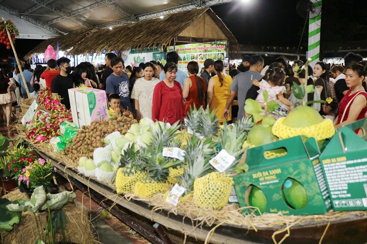 Khu vực trưng bày ban đầu.