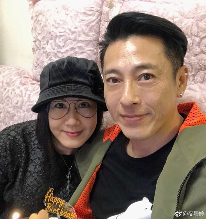 Vợ chồng Lữ Tụng Hiền gắn bó 32 năm. Ảnh: Weibo