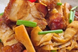 Loại rau toàn xơ là xơ, hỗ trợ tiêu hoá, đừng xào hay nấu, đem kho với heo quay thành món ngon hao cơm