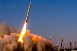 Trung Đông nóng rực: Mỹ hạ 4 UAV, tấn công các trạm radar của Iran; các căn cứ Mỹ hứng đòn giáng trả đũa