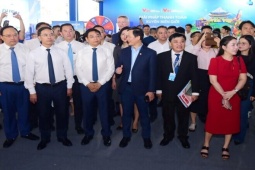 Gian hàng của SACOMBANK thu hút khách quốc tế tại Lễ hội Tài chính số 2026