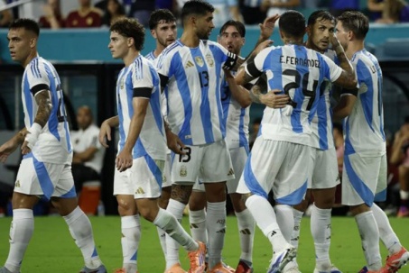 Trực tiếp bóng đá Argentina - Honduras: Tổng duyệt không Messi?