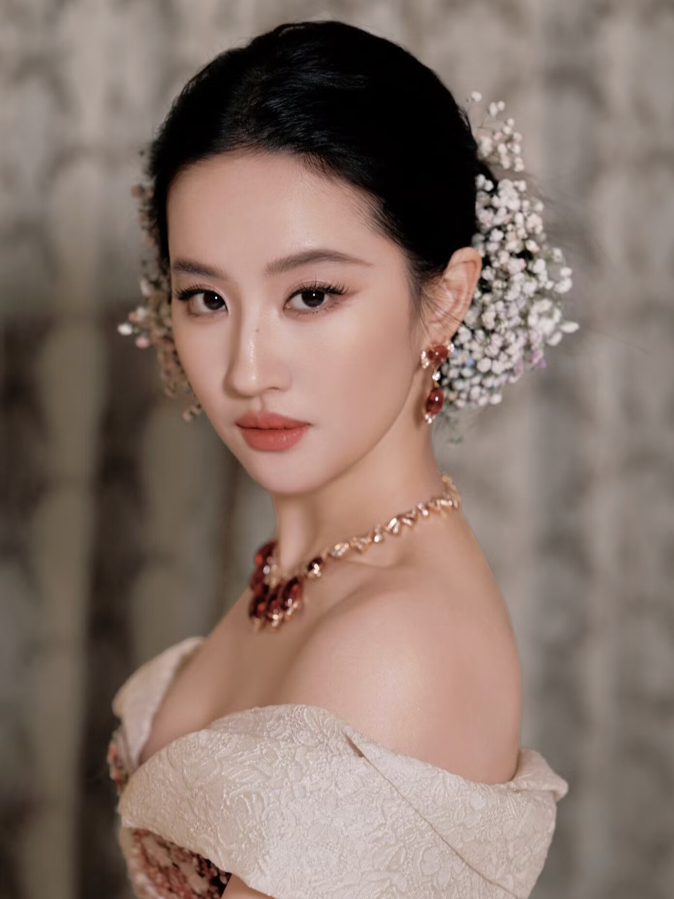 Nguồn cơn nào khiến Lưu Thi Thi và Lưu Diệc Phi rơi vào tranh cãi gay gắt? - 9