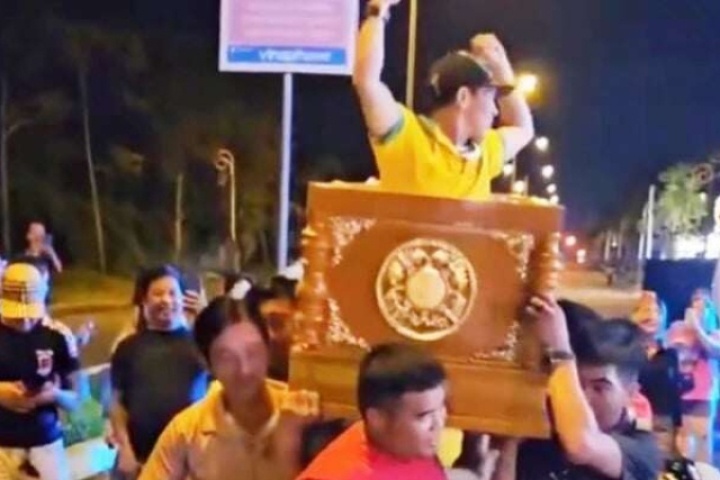 Chủ tịch phường Sóc Trăng: Vụ khiêng quan tài có người sống đi giữa phố, dấu hiệu gây rối trật tự công cộng