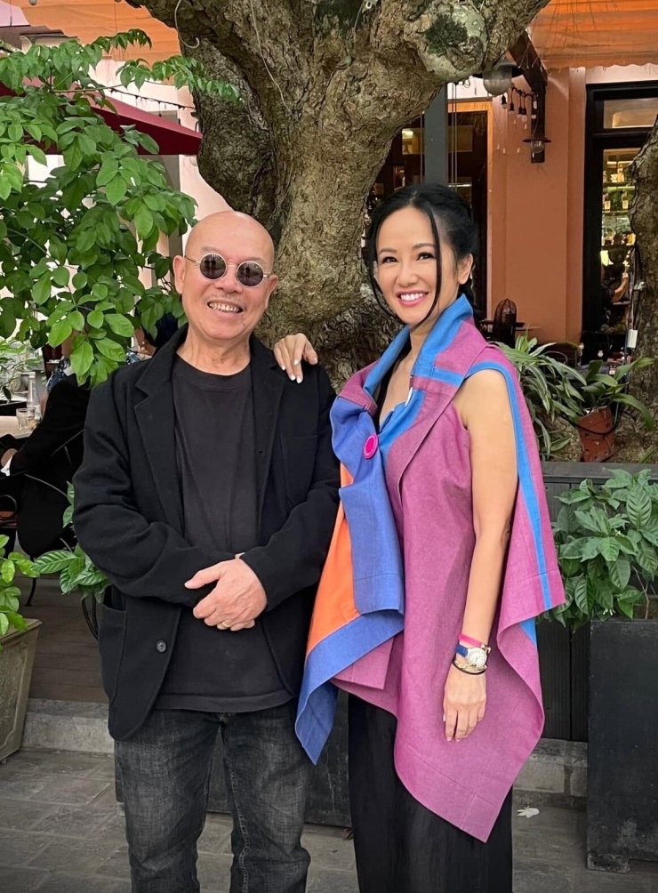 Thời trang dạo phố độc lạ của Hồng Nhung - 7