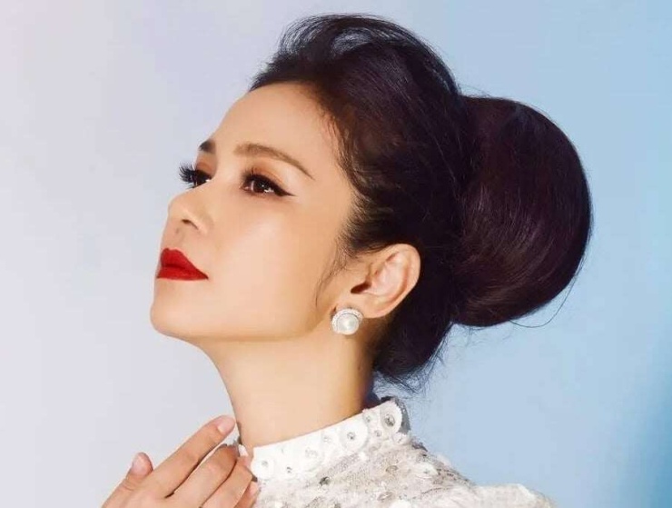 "Người đẹp Tây Đô" Việt Trinh đau đớn khi 2 anh trai đều qua đời. Ảnh: FBNV