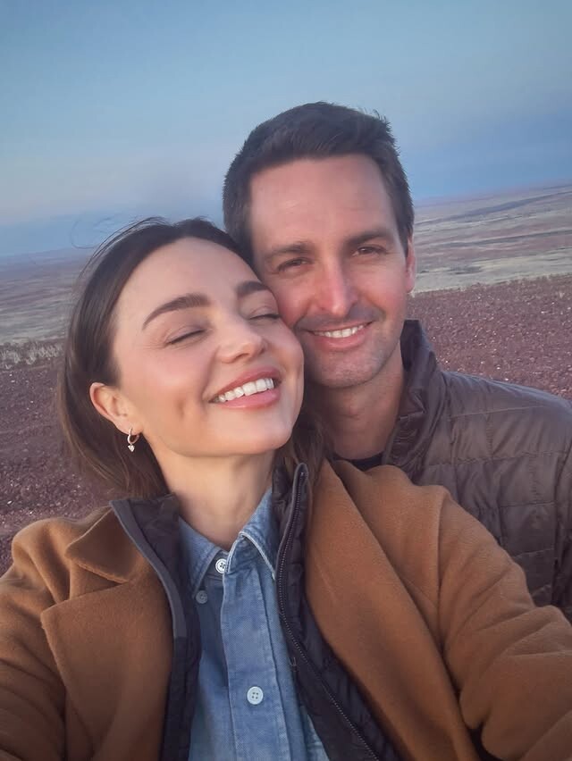 Miranda Kerr và tỷ phú Evan Spiegel đã bên nhau một thập kỷ, có chung ba người con. Ảnh: Instagram Miranda Kerr