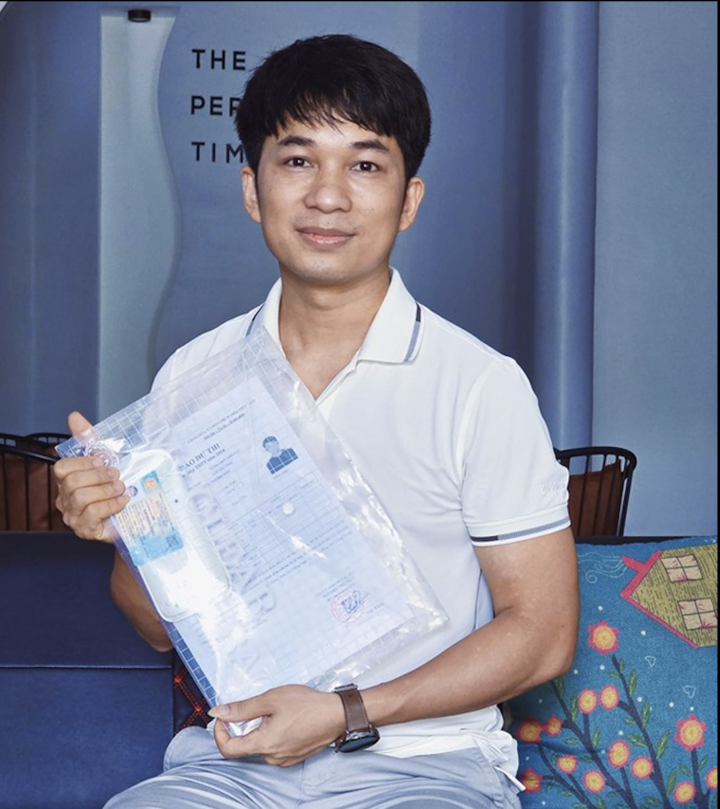 Anh Nguyễn Văn Mão từng 17 lần tham dự kỳ thi tốt nghiệp THPT. (Ảnh: NVCC)