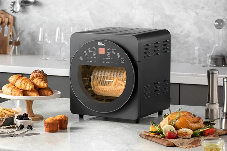 Hãy chọn mẫu có khoang bằng kính cường lực và các bộ phận bên trong bằng thép không gỉ.