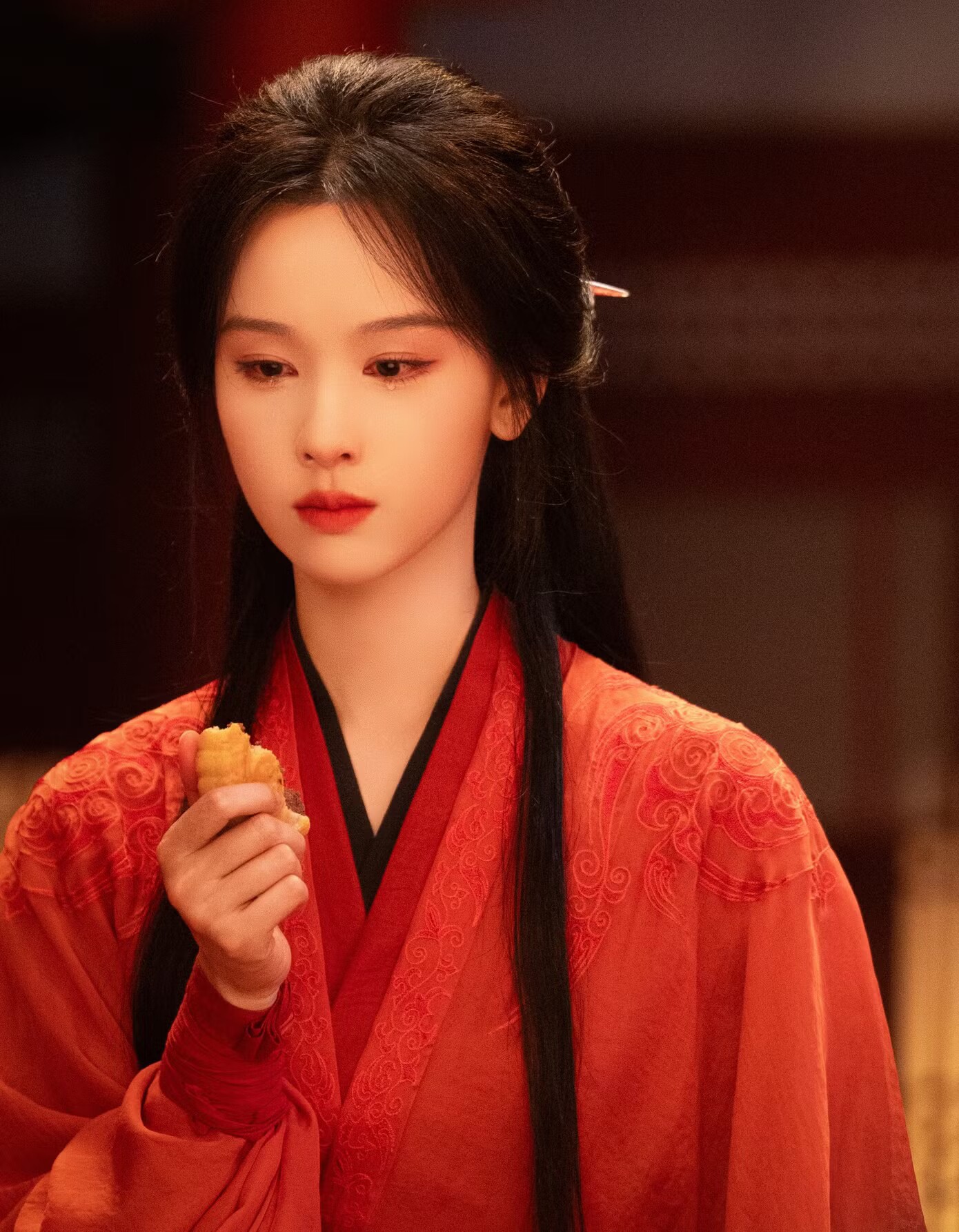 Kiều Sở có nội dung về cô gái bị chồng phản bội, được sống lại, cô quyết tâm lựa chọn con đường khác giải cứu số phận của gia tộc và bản thân.