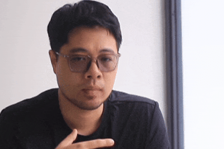 Đạo diễn Đinh Tuấn Vũ: 'Khó khăn của Quốc Trường là cùng lúc yêu Tiểu Vy và hai nữ diễn viên khác'