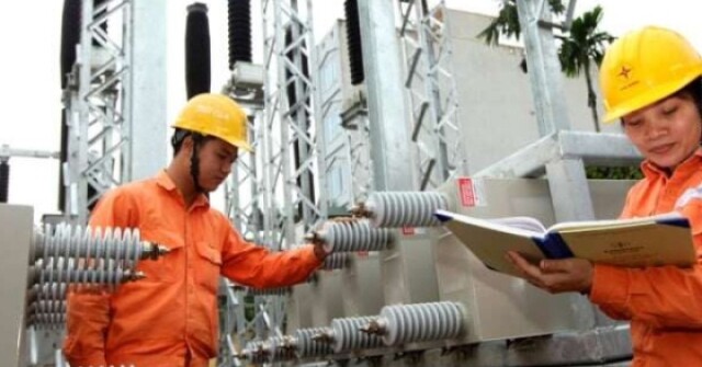 EVN báo lãi cấp số nhân, xoá sạch lỗ luỹ kế