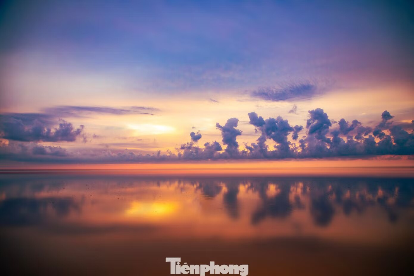 Khung cảnh 'siêu thực' trên bãi biển nổi tiếng Hưng Yên - 10