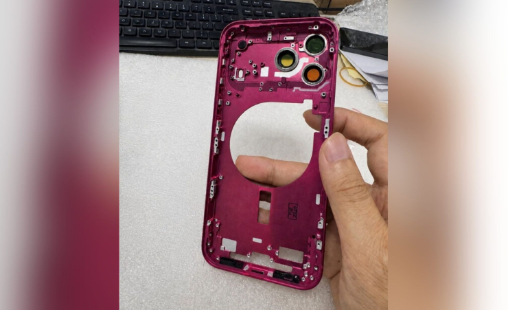 Khung nhôm iPhone 18 Pro màu Dark Cherry. Ảnh: Yeux1122/Naver
