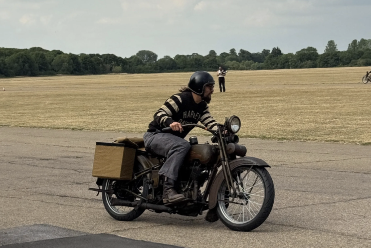 Hai chiếc Harley-Davidson Model JD sản xuất các năm 1924 và 1927 ược bổ sung thêm một động cơ điện công suất khoảng 15 mã lực (11 kW). 