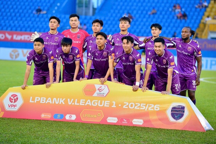 Đội bóng đất Thủ thăng hạng V-League từ năm 2004, từng 4 lần vô địch V-League các năm 2007, 2008, 2014, 2015, đoạt 3 Cúp Quốc gia và 4 Siêu cúp Quốc gia (Ảnh: QUANG LIÊM)
