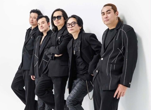 Bức Tường là ban nhạc rock lâu đời ở Việt Nam và hiện tại vẫn hoạt động hiệu quả.