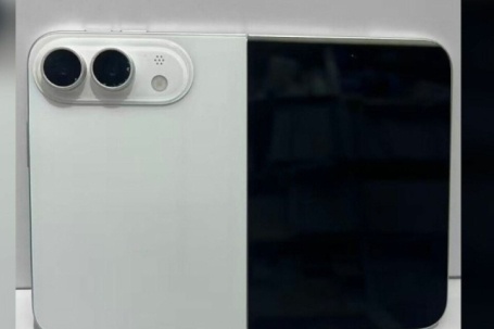 iPhone gập lộ thiết kế, dự kiến chỉ có màu trắng