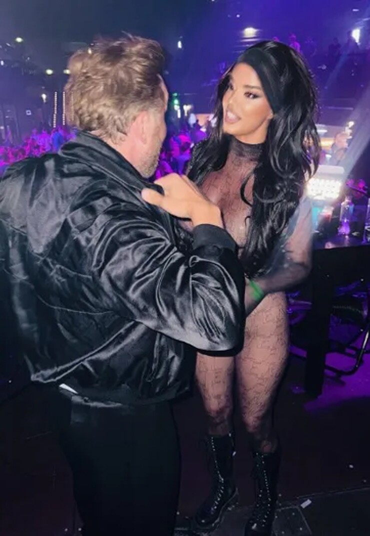 Mỹ nhân Croatia gây sốt khi bắt tay cùng "vua nhạc điện tử" David Guetta.