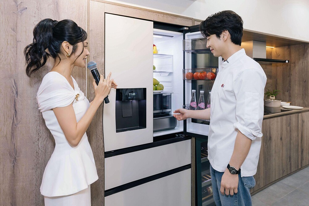 Tủ lạnh LG FrenchDoor InstaView giữ trọn dinh dưỡng thực phẩm nhờ ngăn kéo linh hoạt đổi nhiệt độ theo từng nguyên liệu.