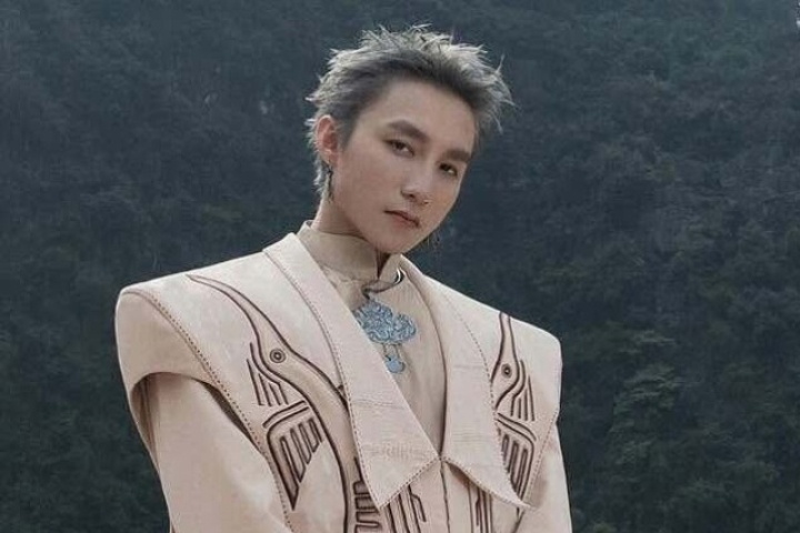 Sơn Tùng M-TP sửa MV 'Come My Way'