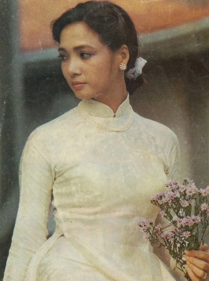 NSND Lê Khanh thời trẻ.