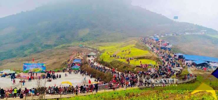 Đỉnh Mù Là, xã Cao Minh, tỉnh Thái Nguyên - nơi có khí hậu quanh năm mát mẻ luôn thu hút du khách thập phương. Ảnh: Chiến Hoàng