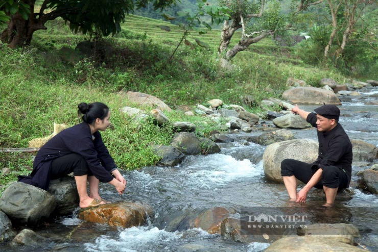 Những con suối mát lạnh cũng sẽ là điểm đến được lựa chọn trong những ngày hè tại xã Cao Minh của tỉnh Thái Nguyên. Ảnh: Chiến Hoàng