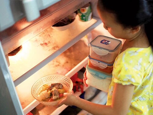 4 món ăn thừa tiếc mấy cũng nên bỏ, nhiều người có thói quen giữ lại, đặc biệt món thứ 3 - 7