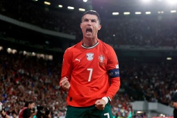 Tỷ phú Ronaldo vượt mốc 2 tỷ USD, độc chiếm đỉnh cao thể thao thế giới