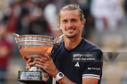 Nóng nhất thể thao trưa 9/6: Vừa giải cơn khát Grand Slam, Zverev nhận cú sốc khó tin