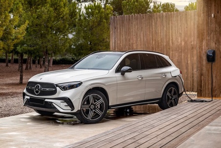 Mercedes GLC phiên bản hybrid sạc điện đầu tiên sắp về Việt Nam