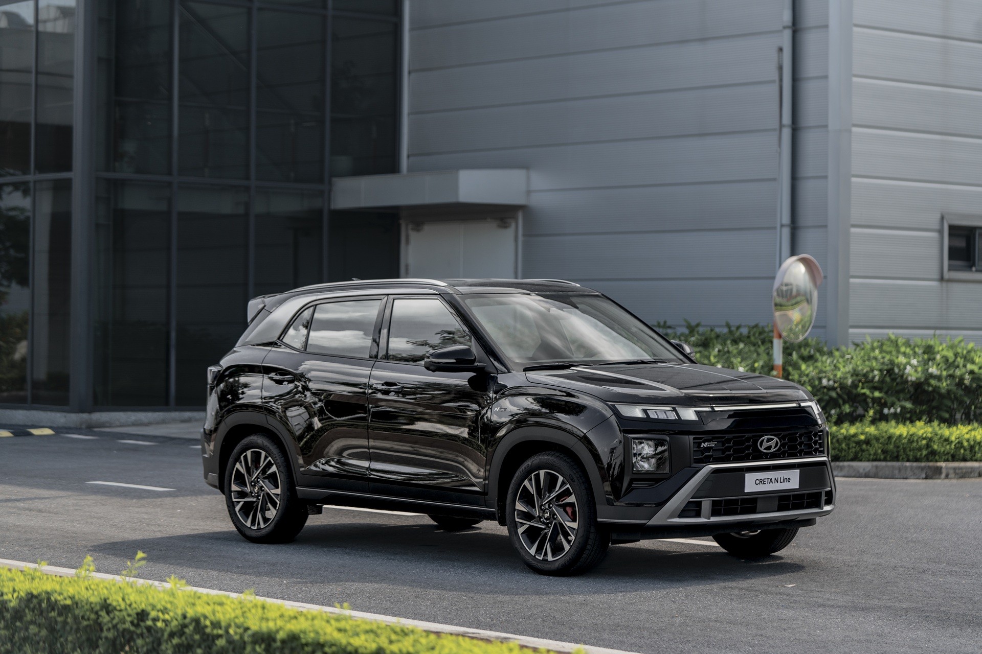 Creta tăng mức ưu đãi lên 65 triệu đồng (Ảnh: HTV)