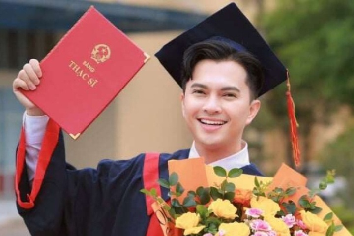 Ca sĩ Nam Cường: Nổi danh với "Bay giữa ngân hà", nhận bằng Thạc sĩ ở tuổi 40