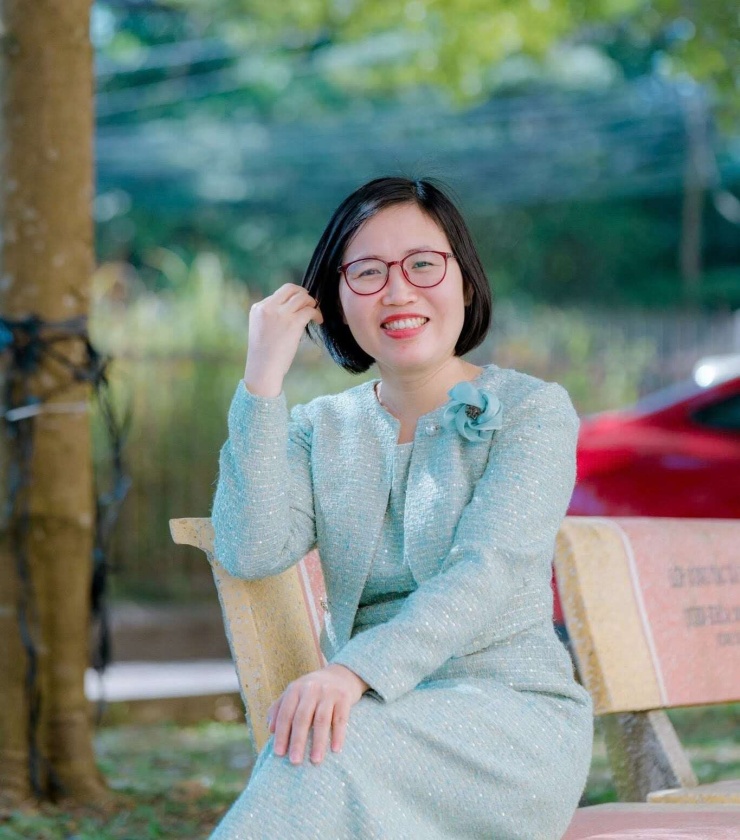 Cô Dương Thị Huyền có nhiều năm kinh nghiệm giảng dạy và ôn thi môn Lịch sử. 