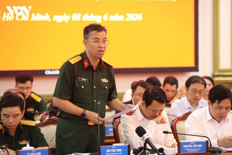Tỷ Huỳnh)