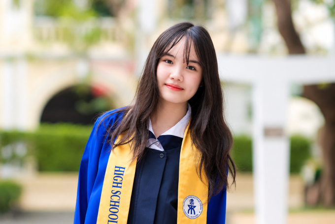 Phạm Dương Thùy Anh, thủ khoa đầu vào trường Phổ thông Năng khiếu năm 2026. Ảnh: Nhân vật cung cấp