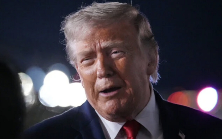 Tổng thống Trump nói có thể triển khai cuộc tấn công mới vào nhà máy và cầu Iran - 1