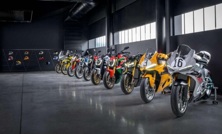 Collezione 100 ra mắt 10 mẫu mô tô Ducati phiên bản giới hạn tôn vinh 100 năm - 1