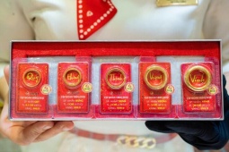 Giá vàng giảm rất mạnh