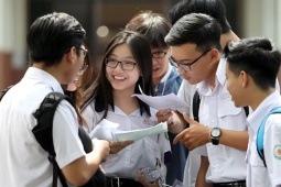 Sĩ tử lùng gợi ý đề Văn thi tốt nghiệp THPT 2026 khắp cõi mạng, nhờ cả ChatGPT hỗ trợ