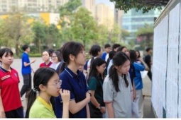 Hôm nay (10/6), thí sinh làm thủ tục dự thi tốt nghiệp THPT 2026