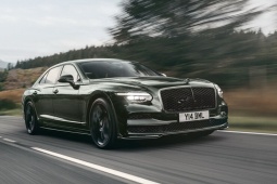 Bentley trình làng mẫu xe Flying Spur mới mang diện mạo huyền thoại