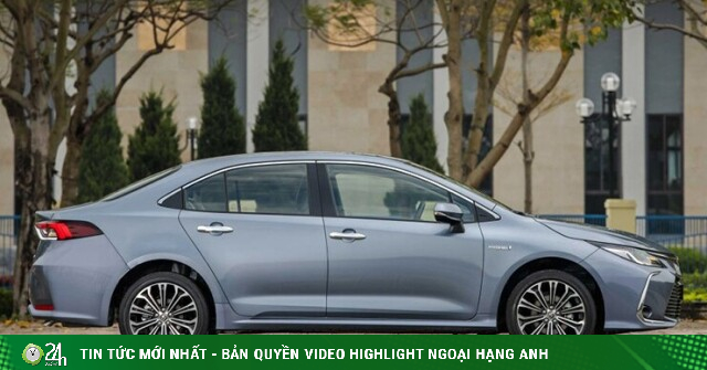 Giá xe Toyota Corolla Altis cập nhật tháng 6/2026