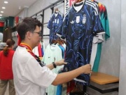 Chi gần 1 tháng lương mua áo Ronaldo cho mùa World Cup 2026